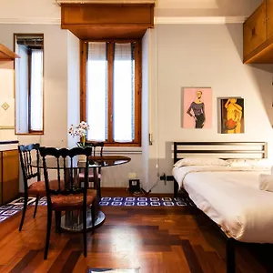 Ariosto Elegant - Near M1 And Cadorna Station , Milano Italia